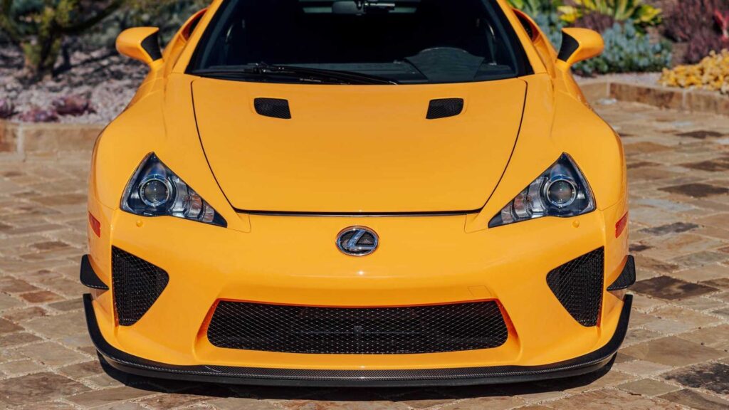 Lexus LFA Nurburgring face avant