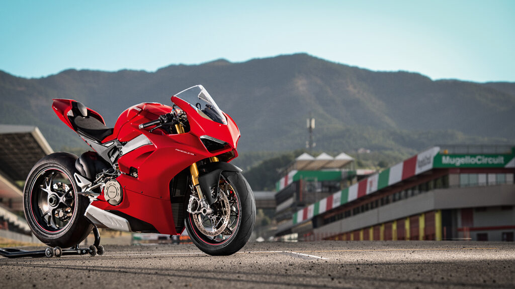 Ducati Panigale V4S : Rouler en moto sur le Nurburgring