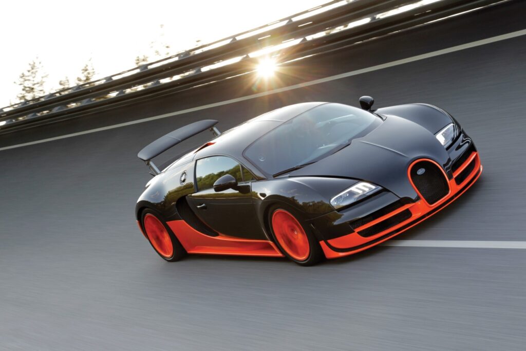 Bugatti Veyron (2005) :  voitures de sport révolutionnaires