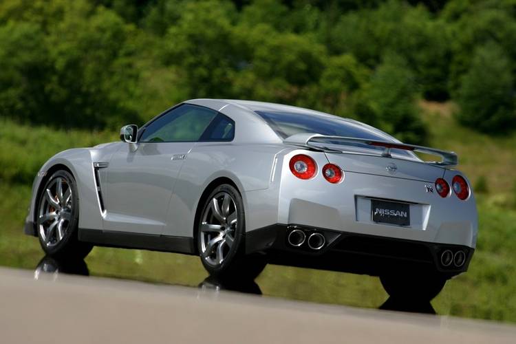 Nissan GT-R R35 (2007) :  voitures de sport révolutionnaires
